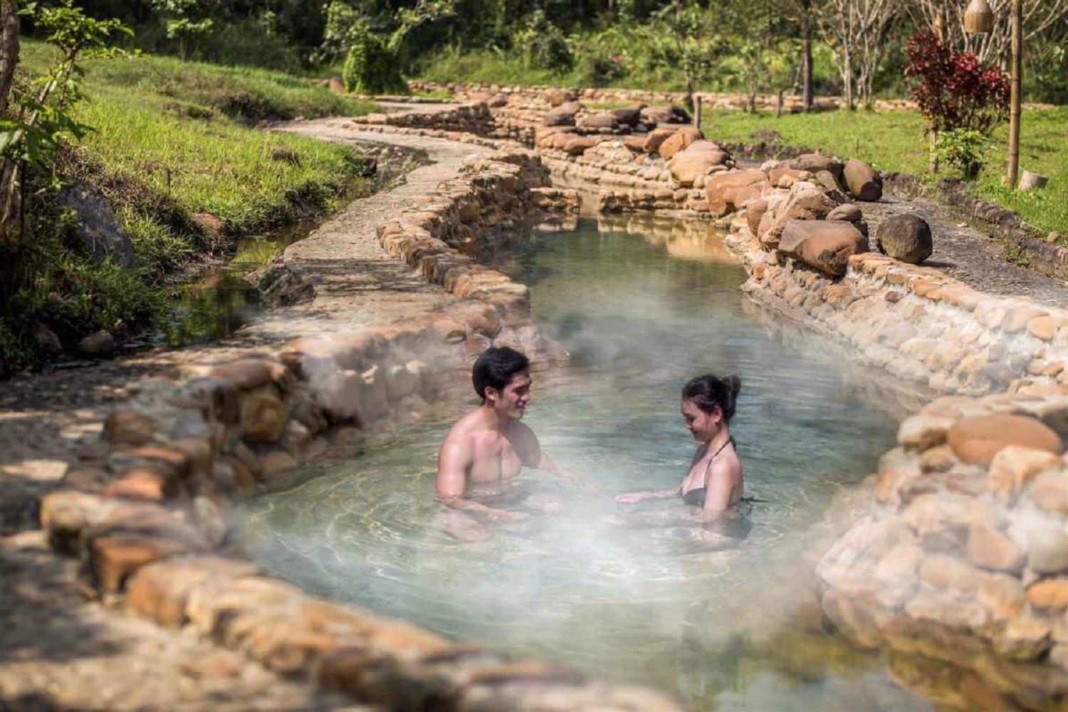 4 hot mineral spring resorts for winter break