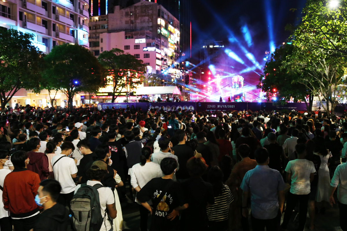 Crowds stretch all the way to the back to watch performances for the countdown program.