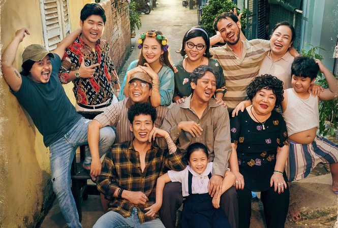Cast and crew of Bo Gia. Photo courtesy of the movie.