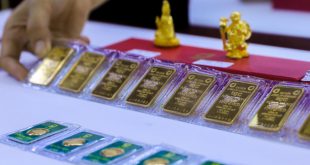 Gold prices hit new peak