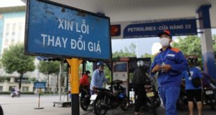 Gasoline prices reach new historic peak in Vietnam