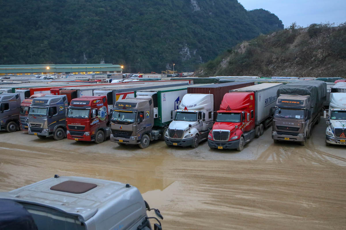 Container trucks are seen at Tan Thanh Border Gate in Lang Son Province, February 14, 2022. Photo by VnExpress/Quan Ha