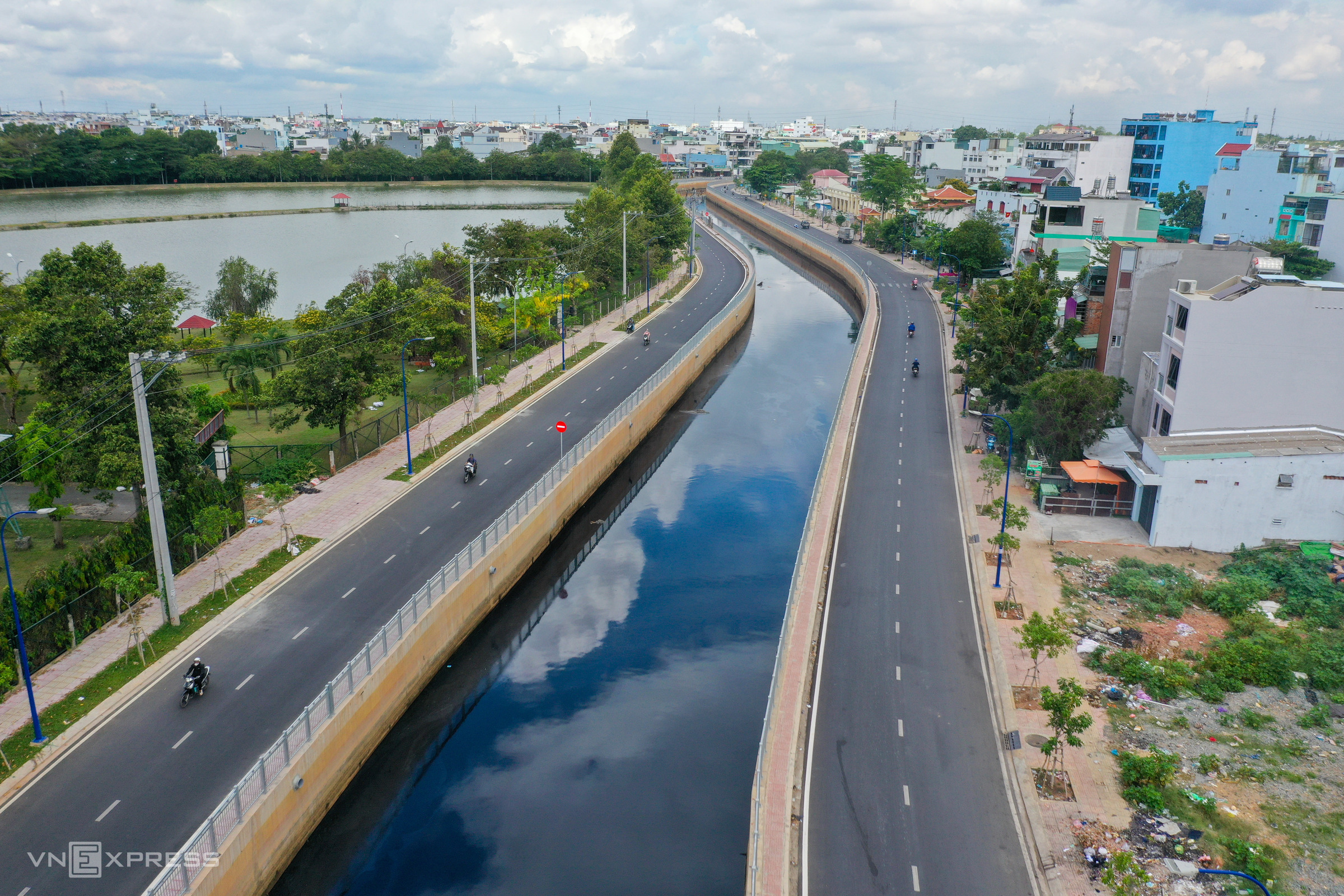 A section of Nuoc Den Canal in Binh Hung Hoa Ward of Binh Tan District in March 2022.In April 2020, a project was launched to dredge the canal and upgrade roads and bridges along the waterway.