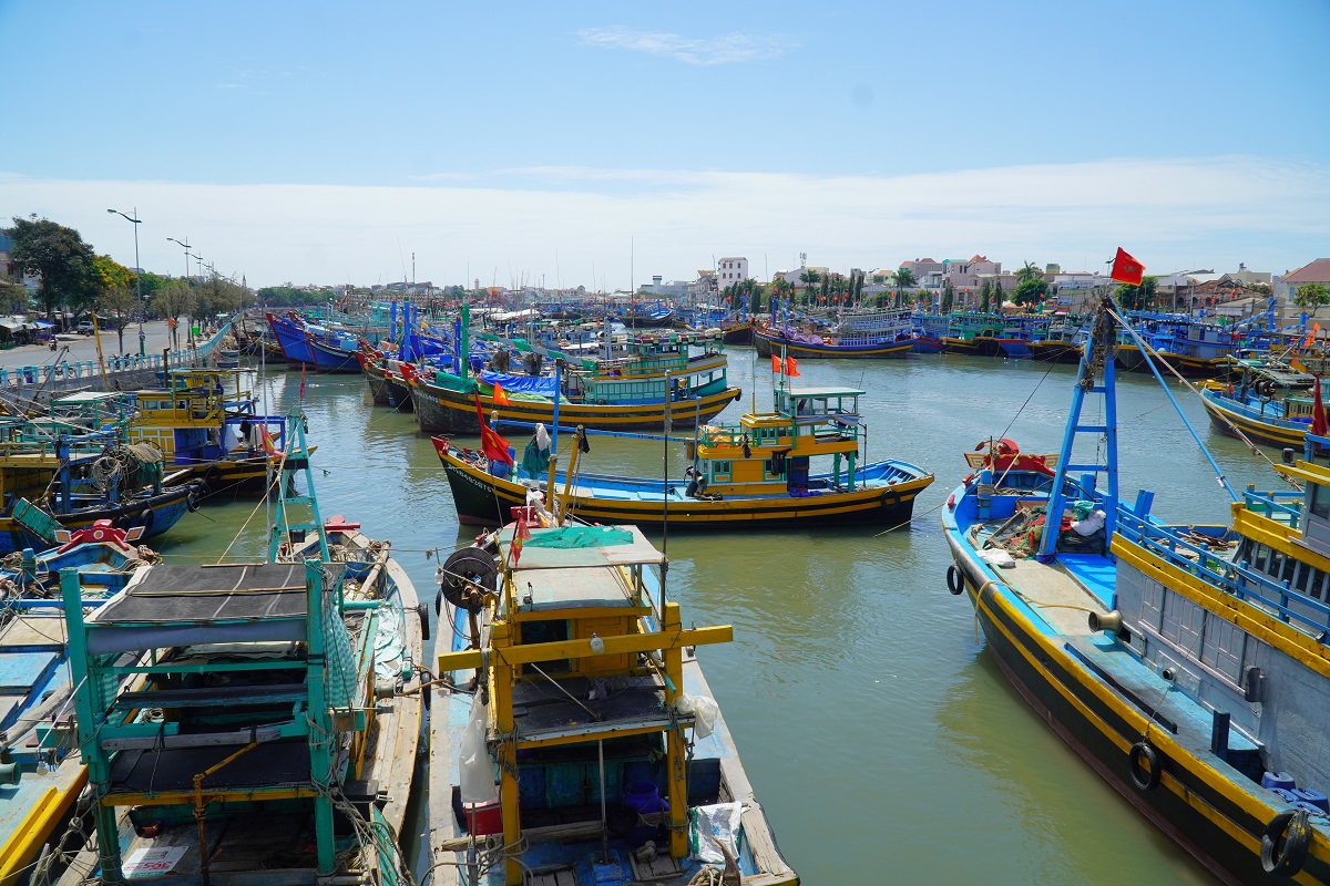 Fishing boats dock along Ca Ty River in Binh Thuan Province, March 2022. Photo by VnExpress/Viet Quoc