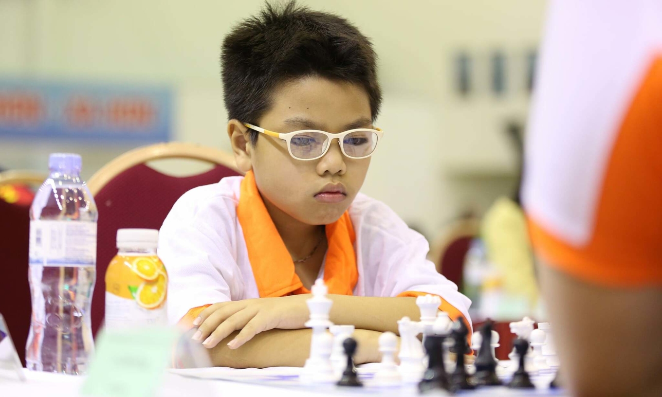 The 11-year-old Dau Duy Khuong competes at the national championship in 2020. Photo by VnExpress/Xuan Binh