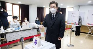 Early voting for S. Korea president begins in shadow of Covid