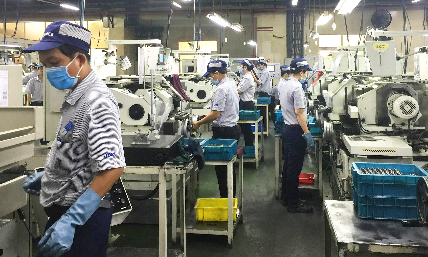 Employees at work in Juki Vietnams factory, HCMCs District 7. Photo by VnExpress/An Phuong