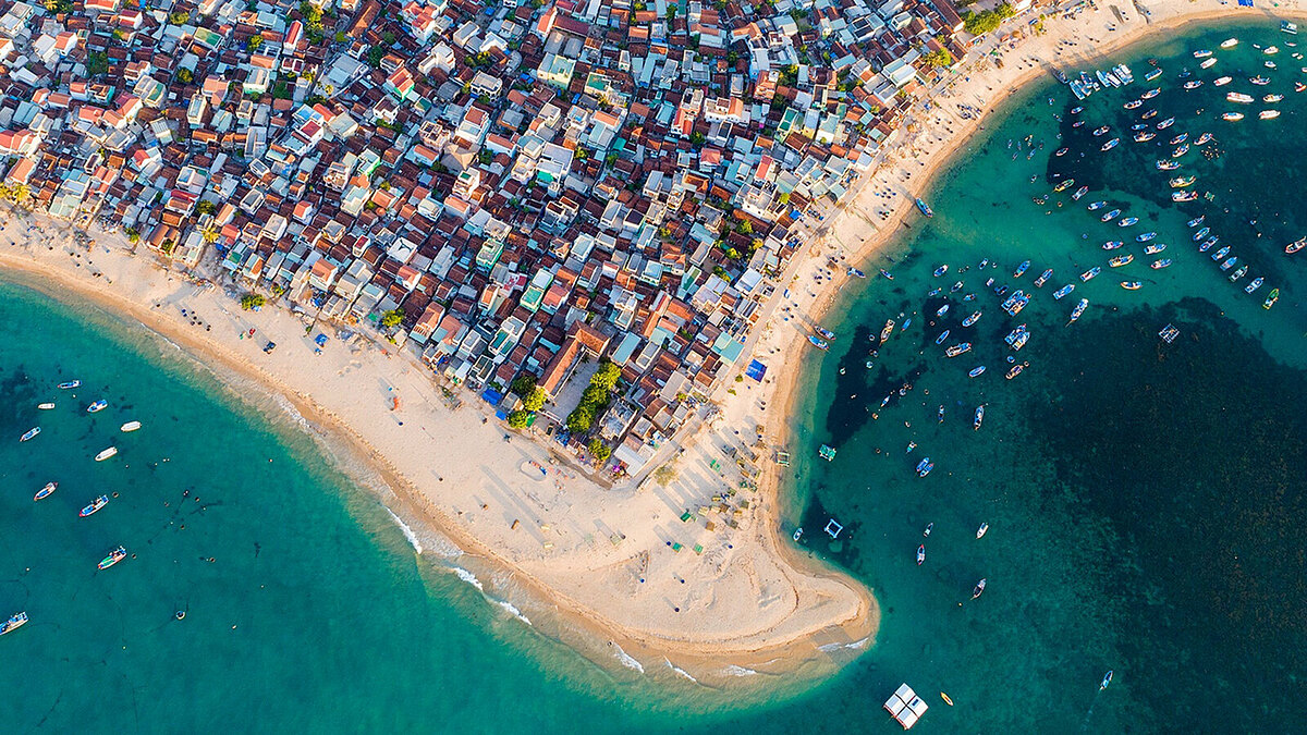 Hon Kho Island in Quy Nhon beach town is seen from above. Photo by Pham Huy Trung