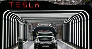 Tesla loses $126 bln in value amid Musk Twitter deal funding concern