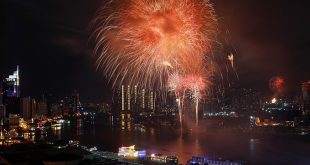 HCMC to set off fireworks for Reunification Day celebration
