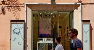 Pandora plans $100-mln jewelry plant in Vietnam