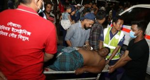 5 killed, at least 100 injured in Bangladesh depot fire