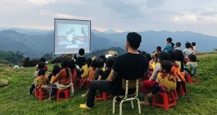 Introducing cinema to mountainous region in central Vietnam