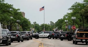 Suspect captured in shooting at July 4 parade in Chicago's Highland Park suburb