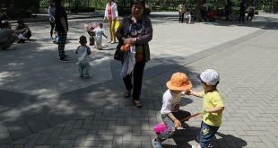 China's population expected to start to shrink before 2025