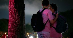 Singapore will decriminalize sex between men, prime minister says