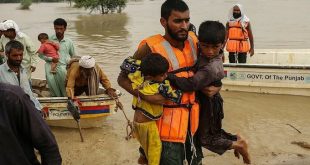 Pakistan's south braces for deluge from swollen northern rivers