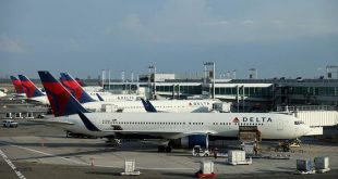 US allows Delta to temporarily cut some New York, Washington flights