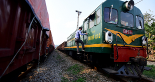 Vietnam Railways sees smaller losses in H1