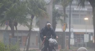 Typhoon lashes central Japan killing one