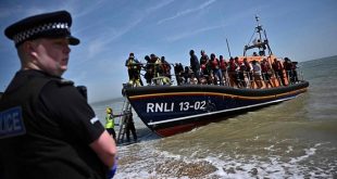 More than 360 migrants rescued at sea trying to reach Britain