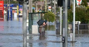 Australia suffers flash floods in southeast, Melbourne suburb evacuated