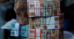 Analysis: Indonesia's defenses start crumbling against relentless dollar