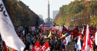Thousands protest in Germany demanding solidarity in energy relief