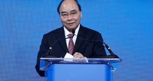 Vietnam more selective about attracting investment, says President Phuc