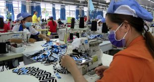 Order plunge sees factories strive to retain workers