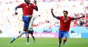 Fuller scores late for Costa Rica to stun sluggish Japan