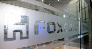 Apple supplier Foxconn apologizes for hiring blunder at Covid-hit China plant