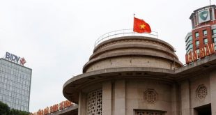 Vietnam central bank raises cap on 2022 credit growth