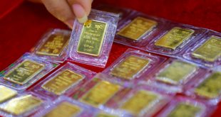 Gold prices plunge to 2-month low