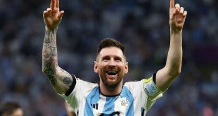 Argentina fans begin to believe as Messi wills them into World Cup semis