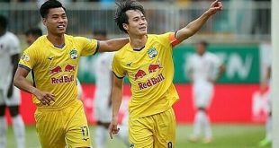 South Korean football club to sign Vietnamese forward
