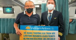 Coach Park gets lifetime tickets from Vietnam Airlines