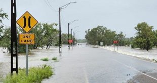 'Once in a century' flood cuts off communities in northwestern Australia