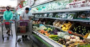 US inflation retreating as consumer prices fall; labor market still tight