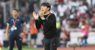 Indonesia coach apologizes to fans after goalless draw against Vietnam