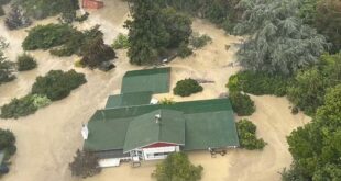 New Zealand cyclone death toll up to 8, expected to rise