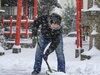 Vietnamese battle unprecedented cold in Japan, South Korea