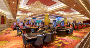 Ministry suggests monthly income cap of $424 for Vietnamese to play in casinos