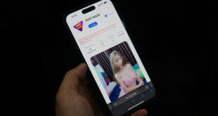 Sex messages coax phone users into dubious downloads
