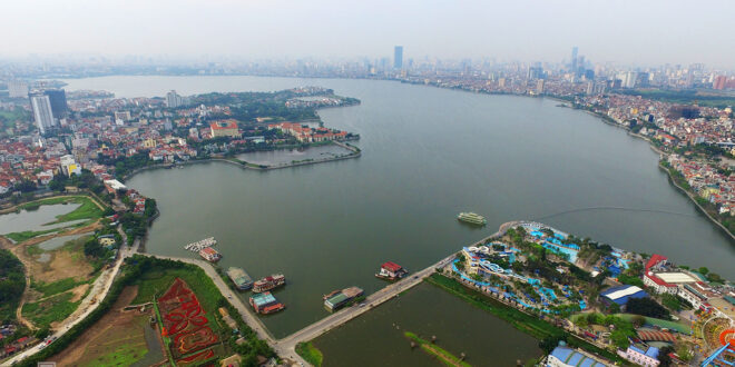 Hanoi to resume tour boat services on West Lake