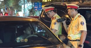 HCMC restaurants suffer anti-drunk driving campaign