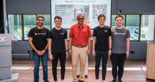 Mr Tharman Shanmugaratnam, President of the Republic of Singapore, graced the launch event for Carousell Group’s Circular Economy Impact Report at Carousell Campus. (from left to right: Mr Gaurav Bhasin, Chief Strategy Officer, Carousell Group; Marcus Tan, Co-founder, Carousell Group; Mr Tharman Shanmugaratnam, President of the Republic of Singapore; Quek Siu Rui, Co-founder and CEO, Carousell Group; Lucas Ngoo, Co-founder, Carousell Group)