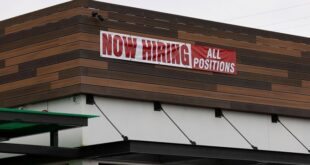 Strong private sector hiring tops US forecasts in June