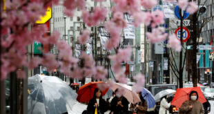 Japan visitors rise to nearly 2 mln in April after China eases travel curbs