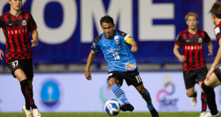 Thai star footballer returns to home league